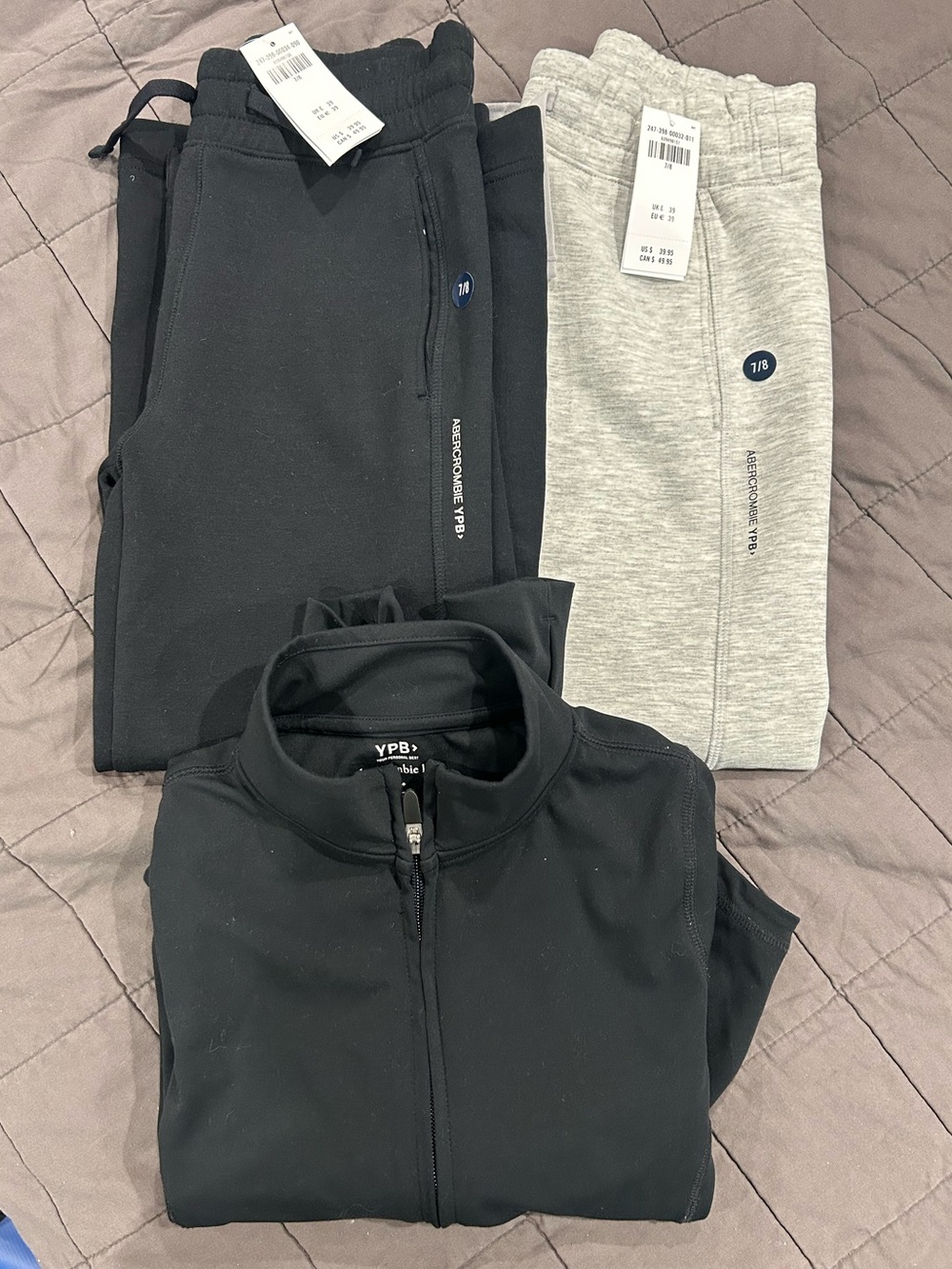 Abercrombie girl 2-Piece Matching Active Set - Black & Heather Gray with sweater